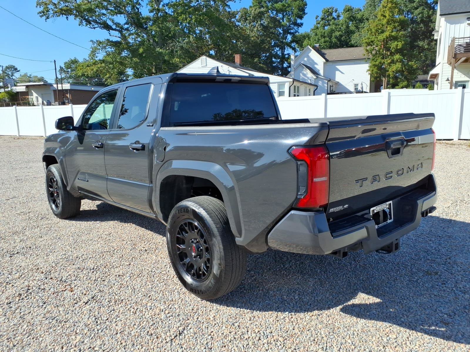 Used 2025 Toyota Tacoma SR5 RWD image 5