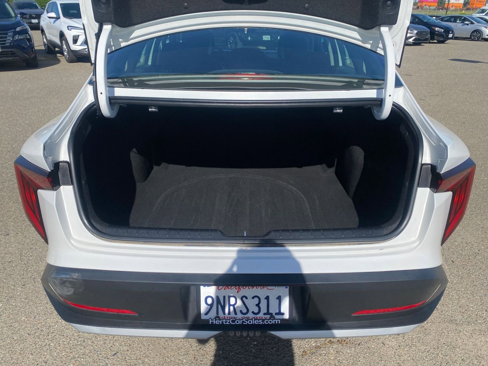 Used 2025 Kia K4 LXS image 32