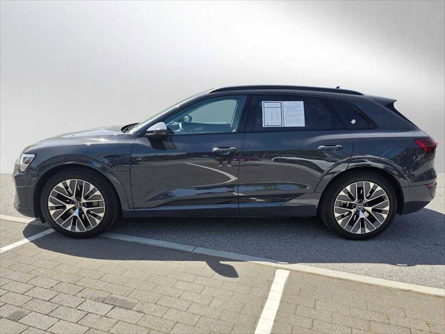 Used 2024 Audi Q8 e-tron Prestige w/ Prestige Package image 6