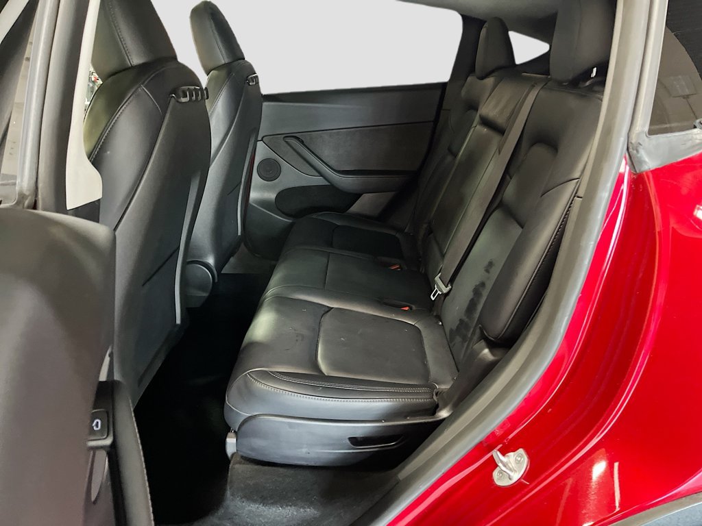Used 2024 Tesla Model Y Long Range AWD/4WD image 22