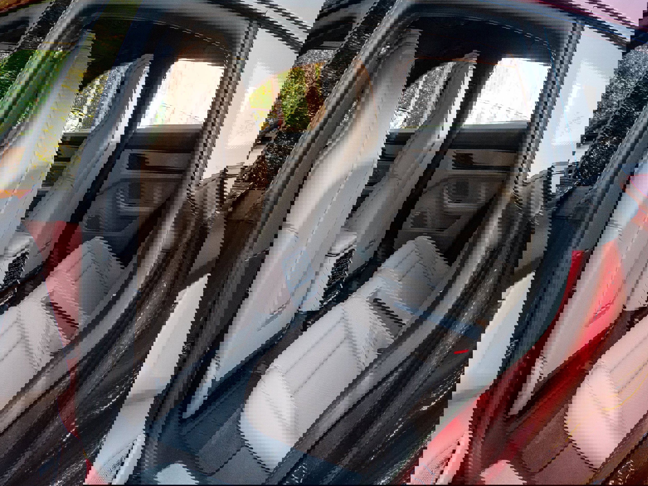 Used 2022 Porsche Taycan 4S image 36