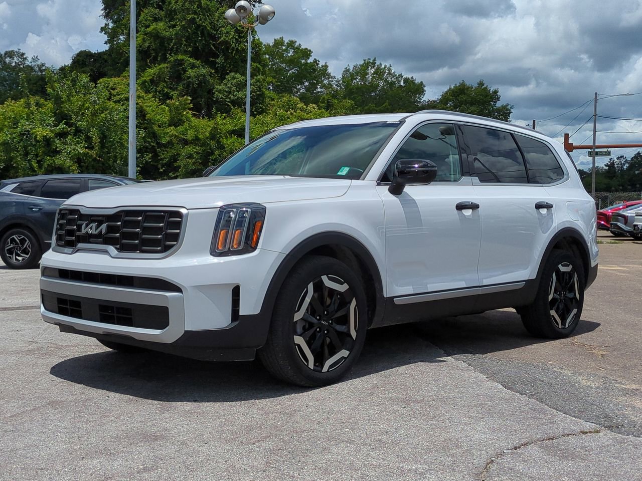 Certified 2025 Kia Telluride S