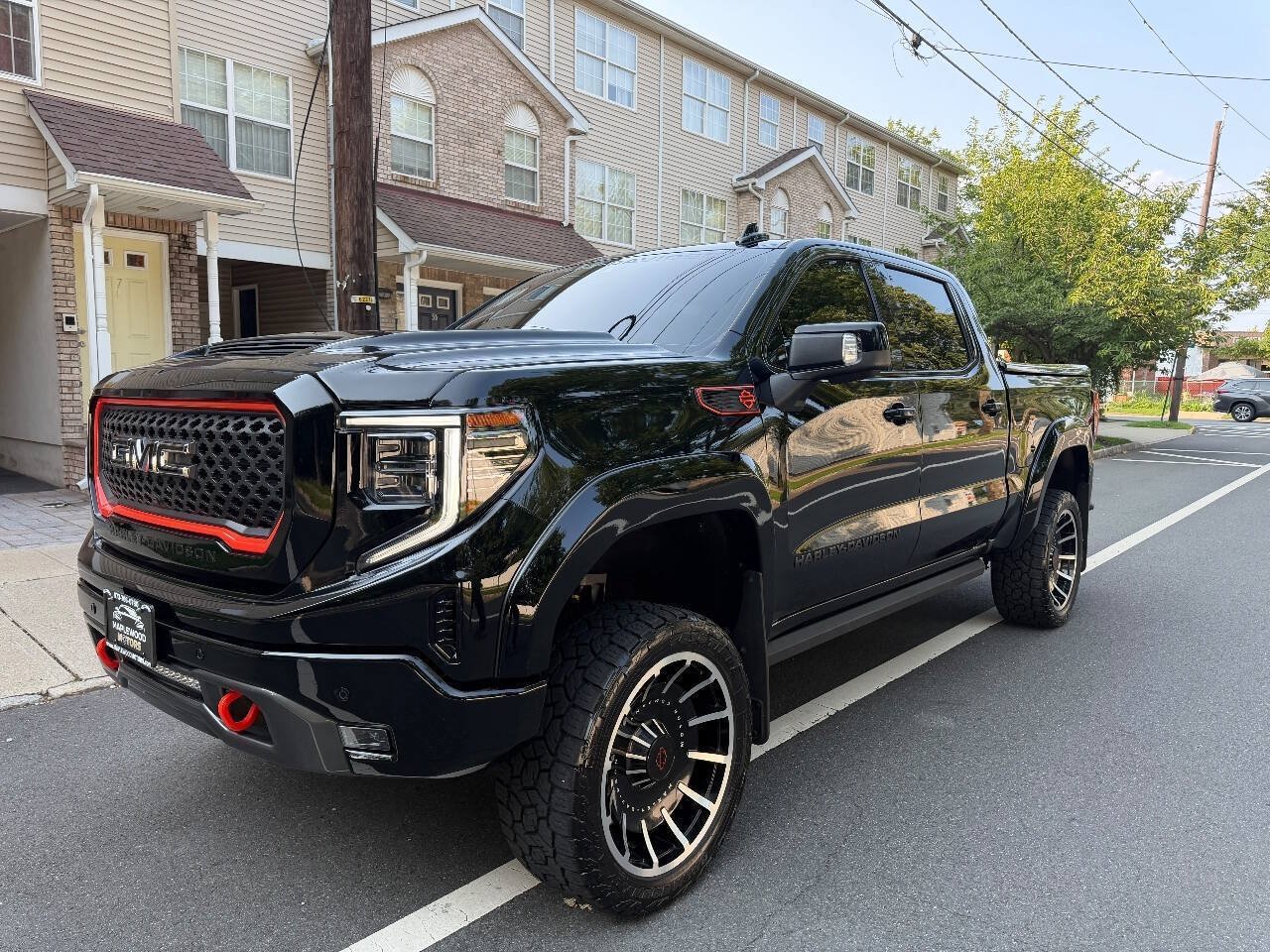 Used 2023 GMC Sierra 1500 AT4 w/ AT4 Premium Package AWD/4WD image 1