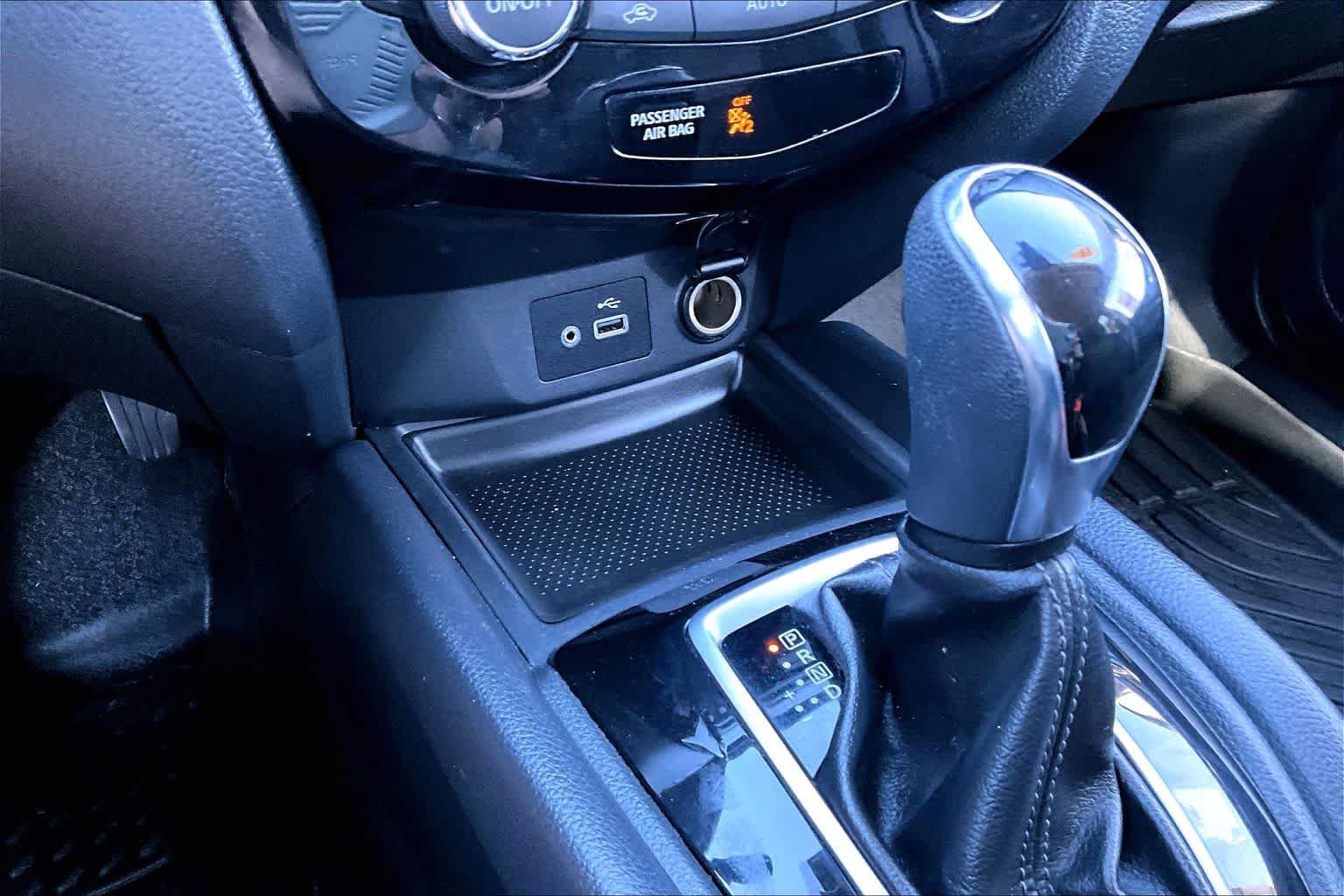 Used 2019 Nissan Rogue SV FWD image 33