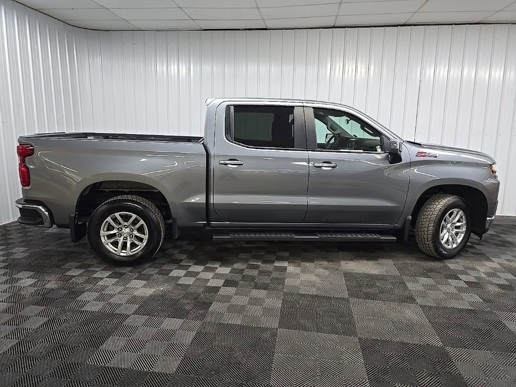 Used 2022 Chevrolet Silverado 1500 LT w/ Z71 Off-Road Package AWD/4WD image 2