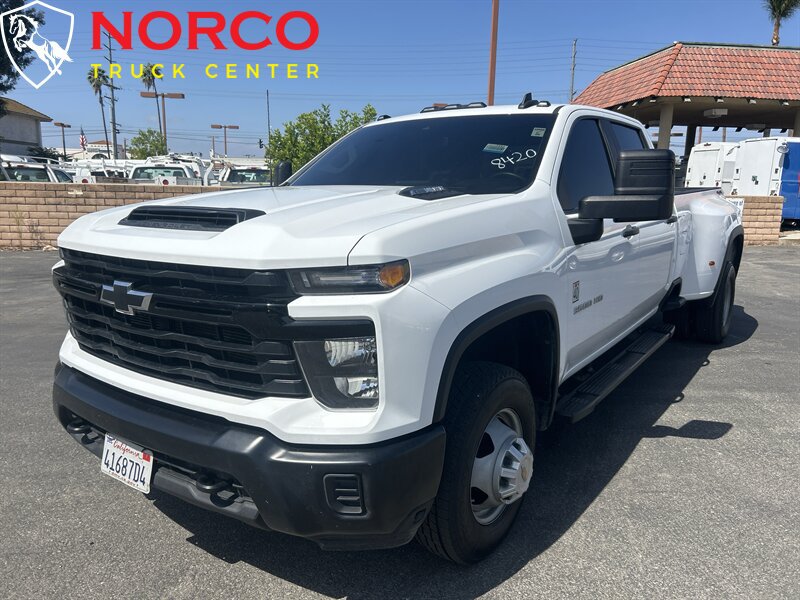 Used 2025 Chevrolet Silverado 3500 W/T AWD/4WD image 4