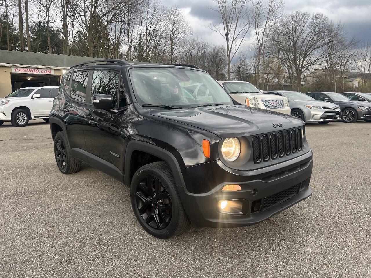 Used 2016 Jeep Renegade Latitude AWD/4WD image 2