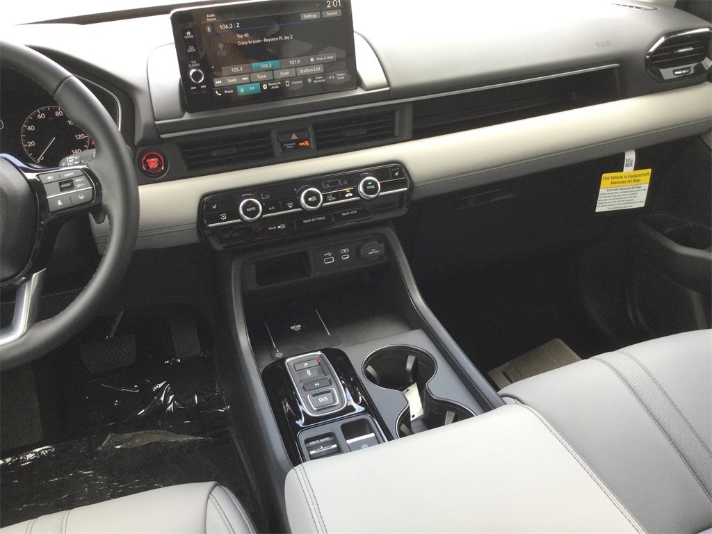 New 2025 Honda Pilot EX-L image 17