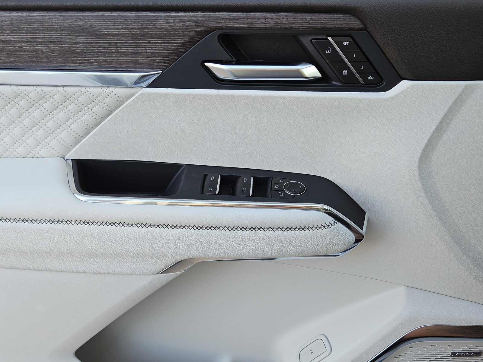 New 2027 GMC Acadia Denali FWD image 16