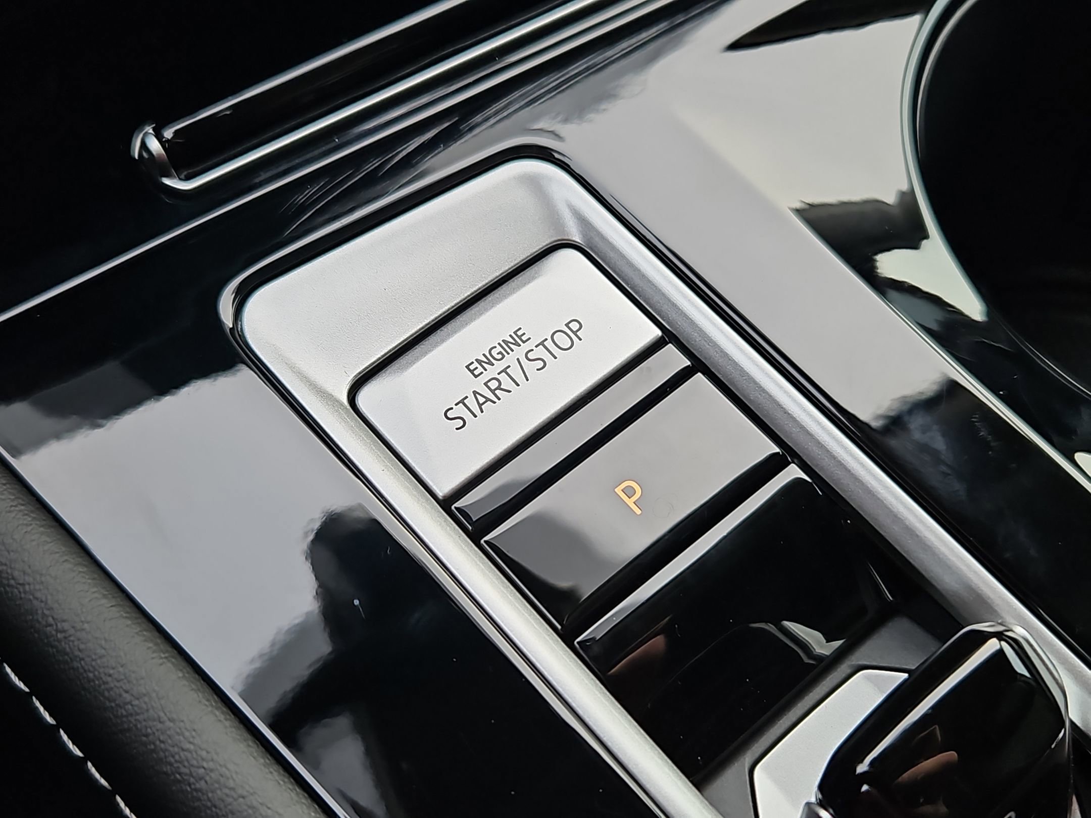 New 2026 Volkswagen Atlas SEL Premium R-Line image 16