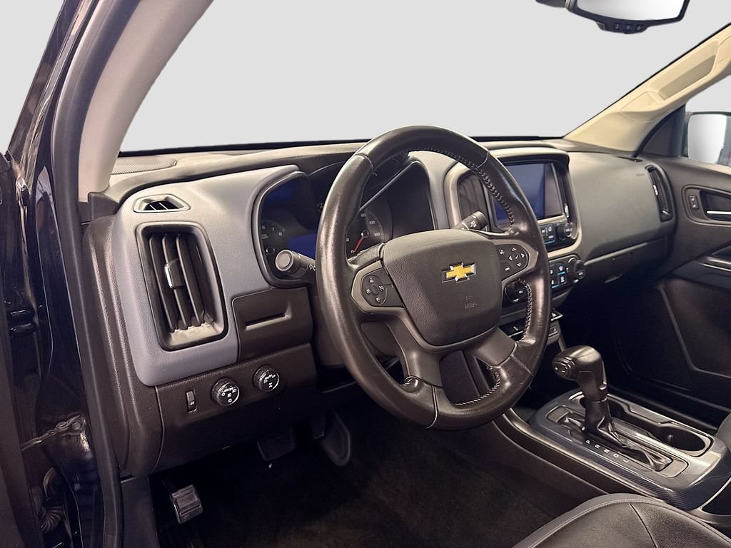 Used 2017 Chevrolet Colorado Z71 AWD/4WD image 5