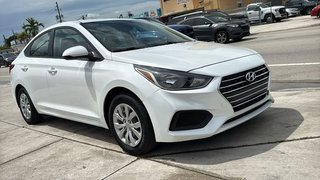 Used 2021 Hyundai Accent SE FWD image 16