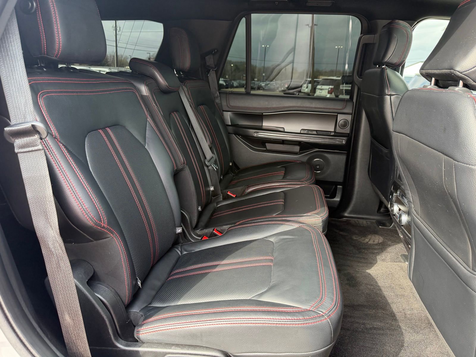 Used 2019 Ford Expedition Limited w/ Equipment Group 303A RWD image 22