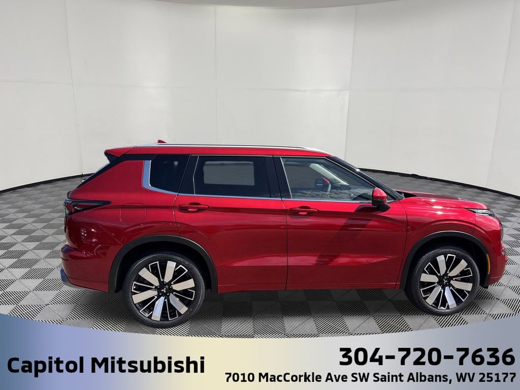 New 2025 Mitsubishi Outlander SEL image 4