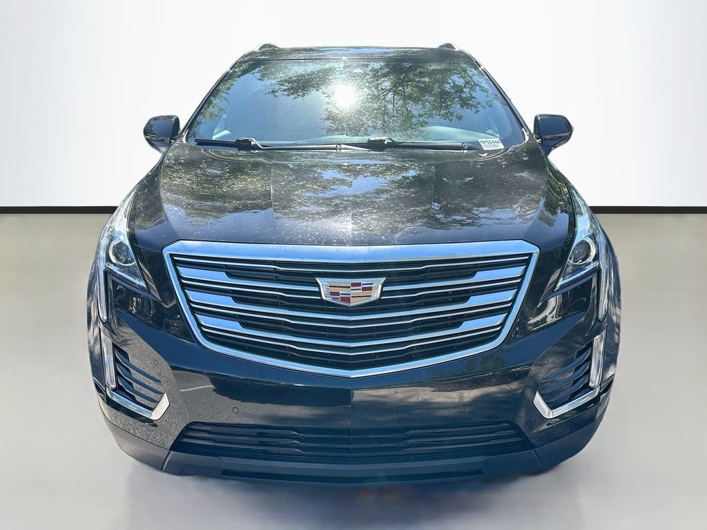 Used 2017 Cadillac XT5 Luxury w/ Driver Awareness Package FWD image 2
