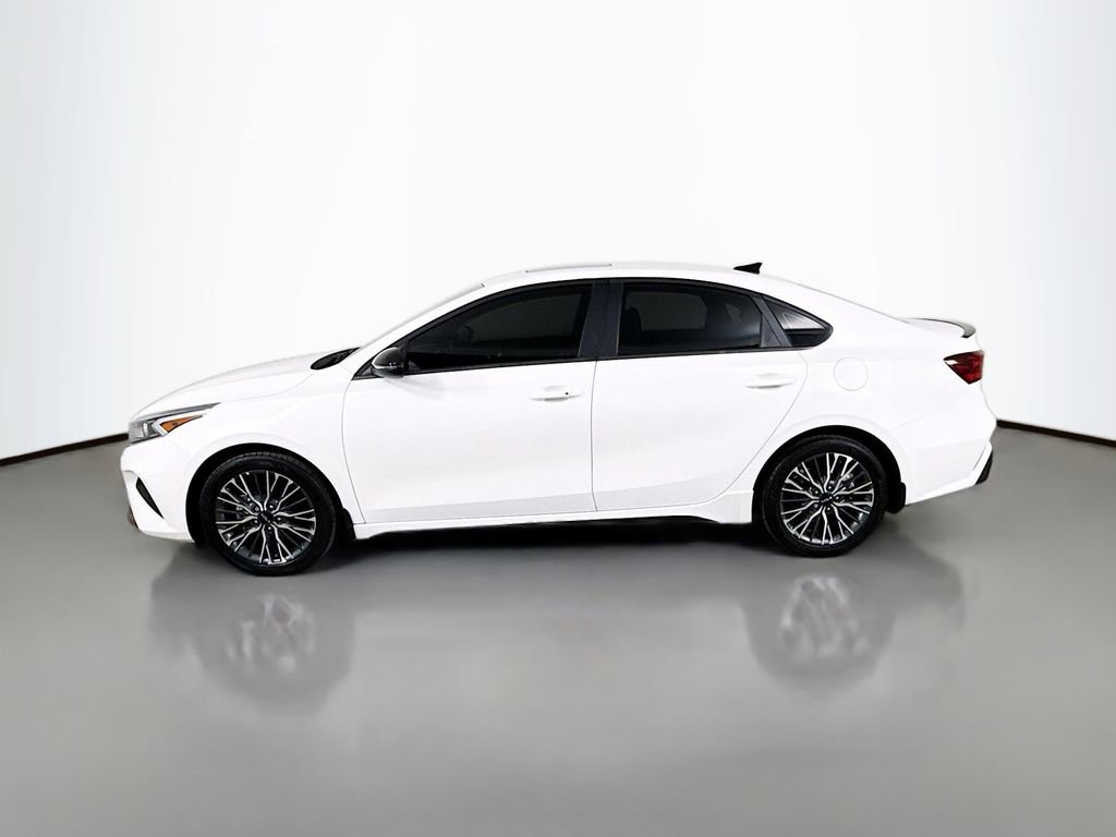 Used 2024 Kia Forte GT-Line w/ GT-Line Premium Package image 4