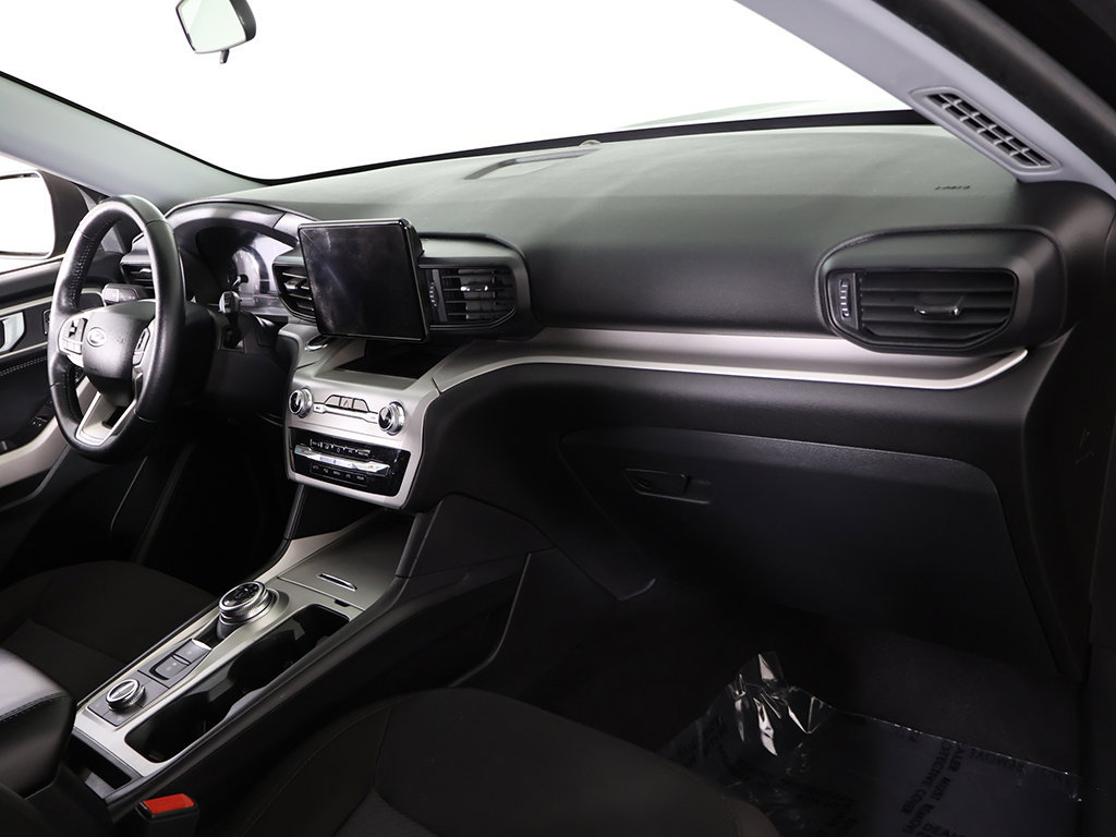 Used 2023 Ford Explorer XLT AWD/4WD image 27