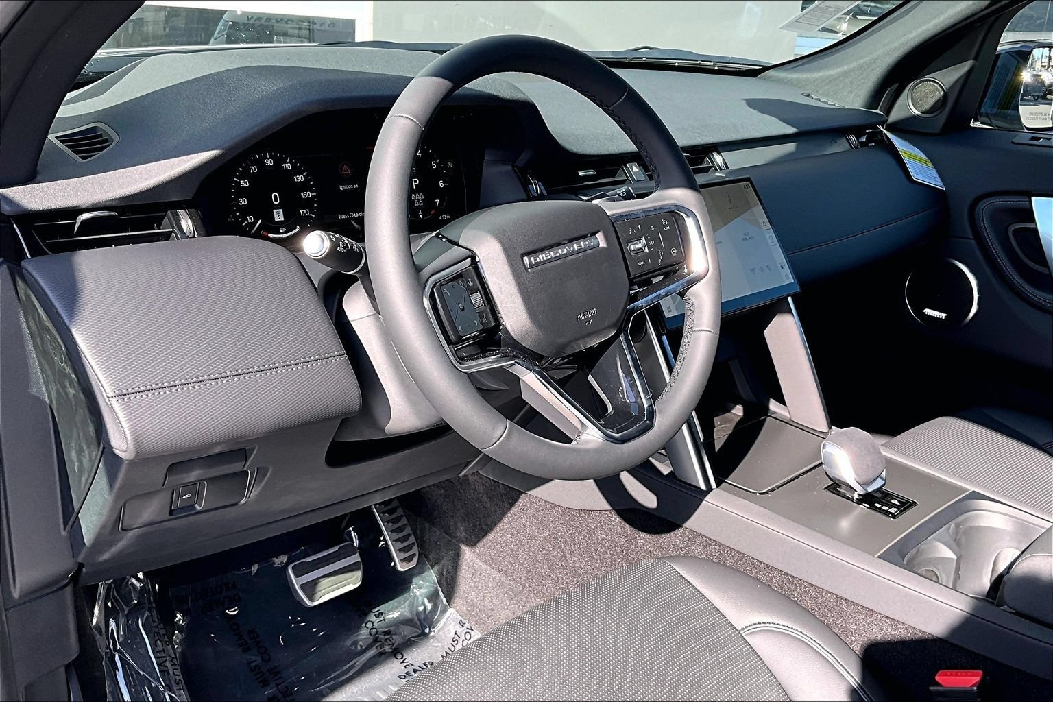 New 2026 Land Rover Discovery Sport Landmark AWD/4WD image 6