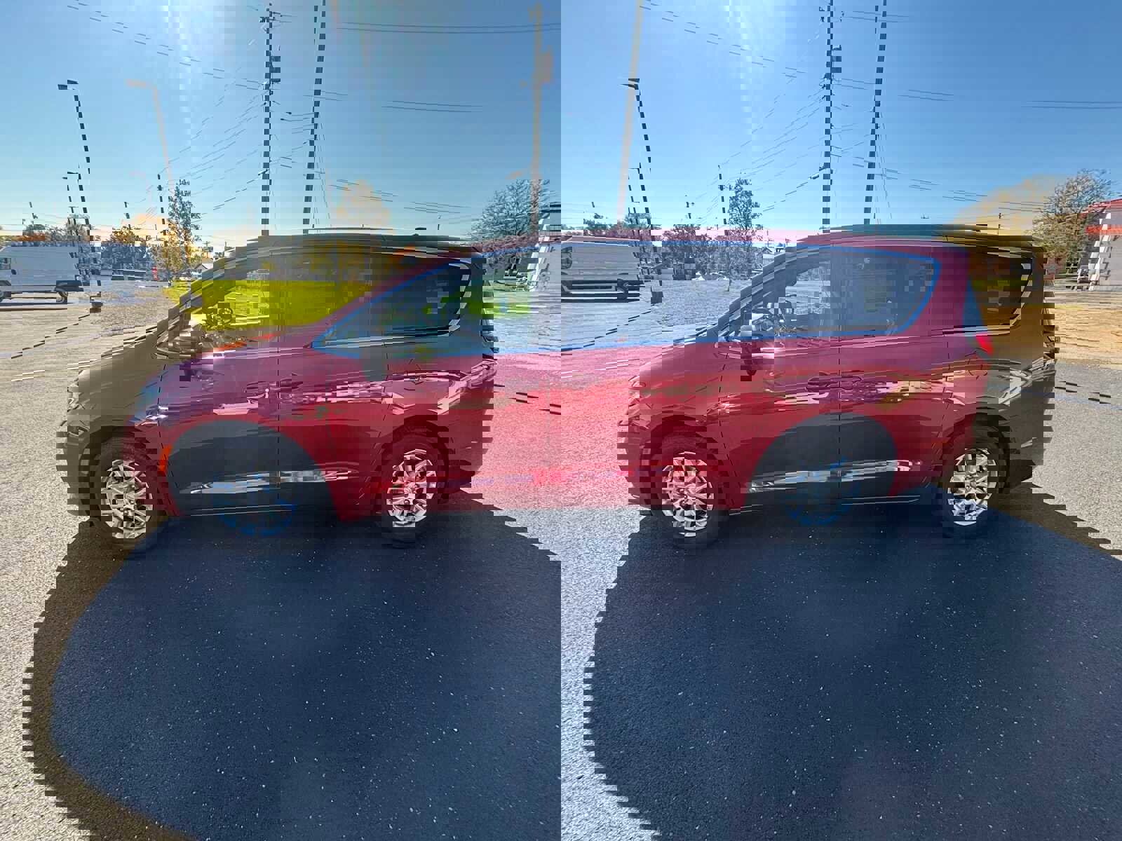 New 2026 Chrysler Pacifica Select image 8