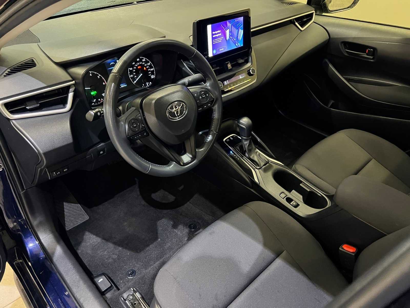 Certified 2024 Toyota Corolla LE image 2