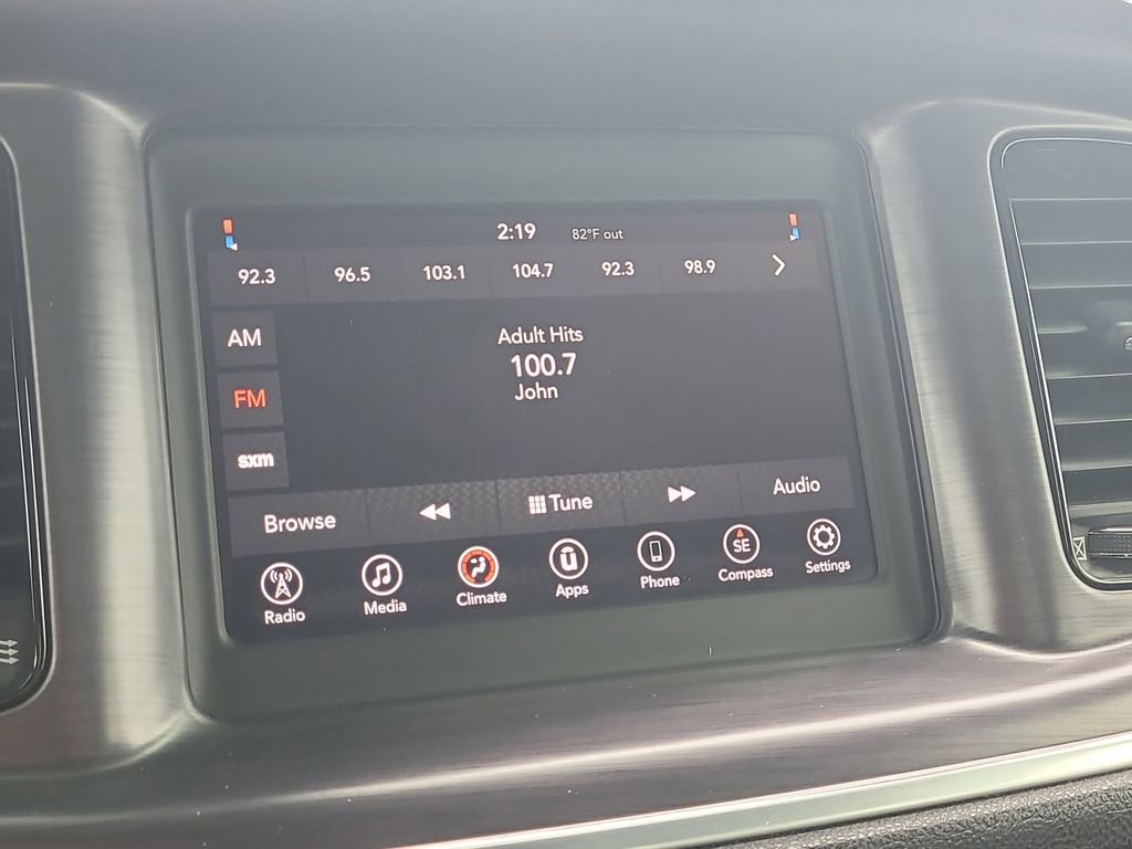 Used 2018 Dodge Charger SXT w/ Blacktop Package image 19