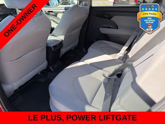 Used 2022 Toyota Highlander LE FWD image 14