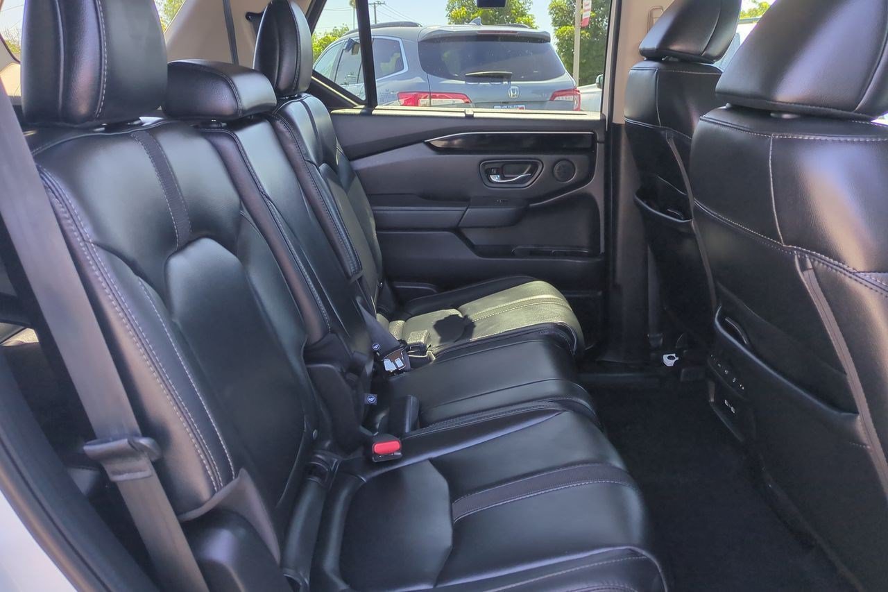 Certified 2023 Honda Pilot EX-L image 23