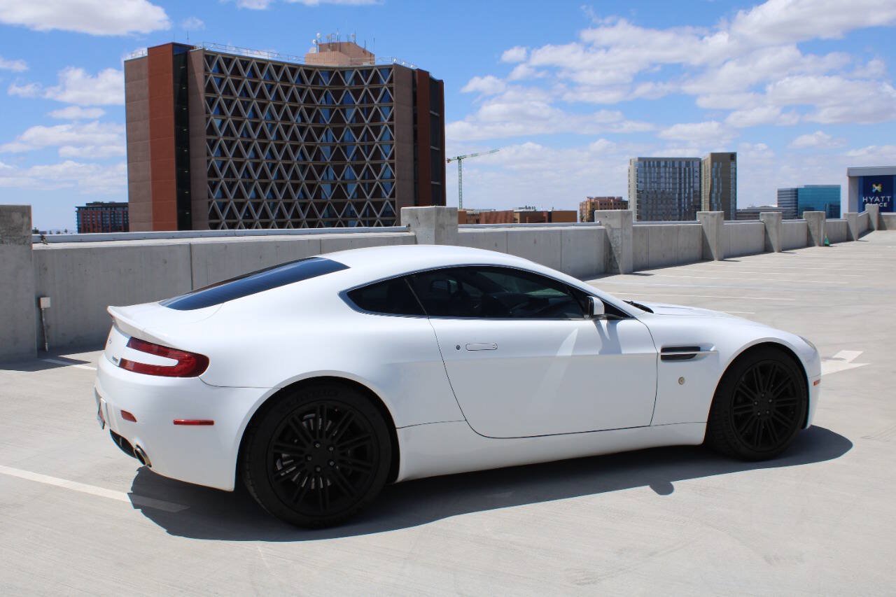Used 2008 Aston Martin V8 Vantage Coupe RWD image 8