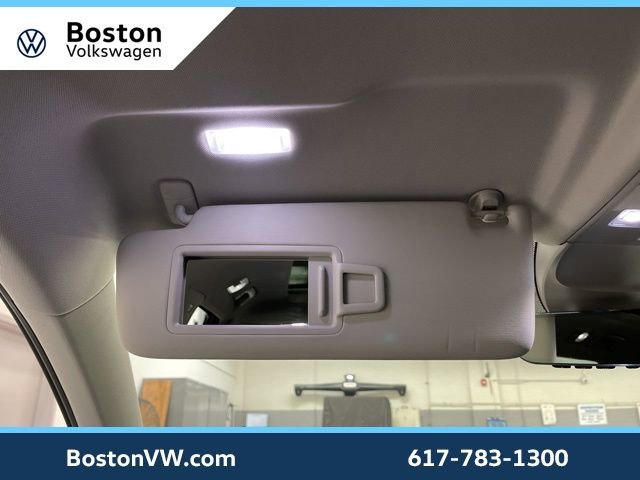 Used 2025 Volkswagen Taos SEL w/ Black Wheel Plus Package image 19