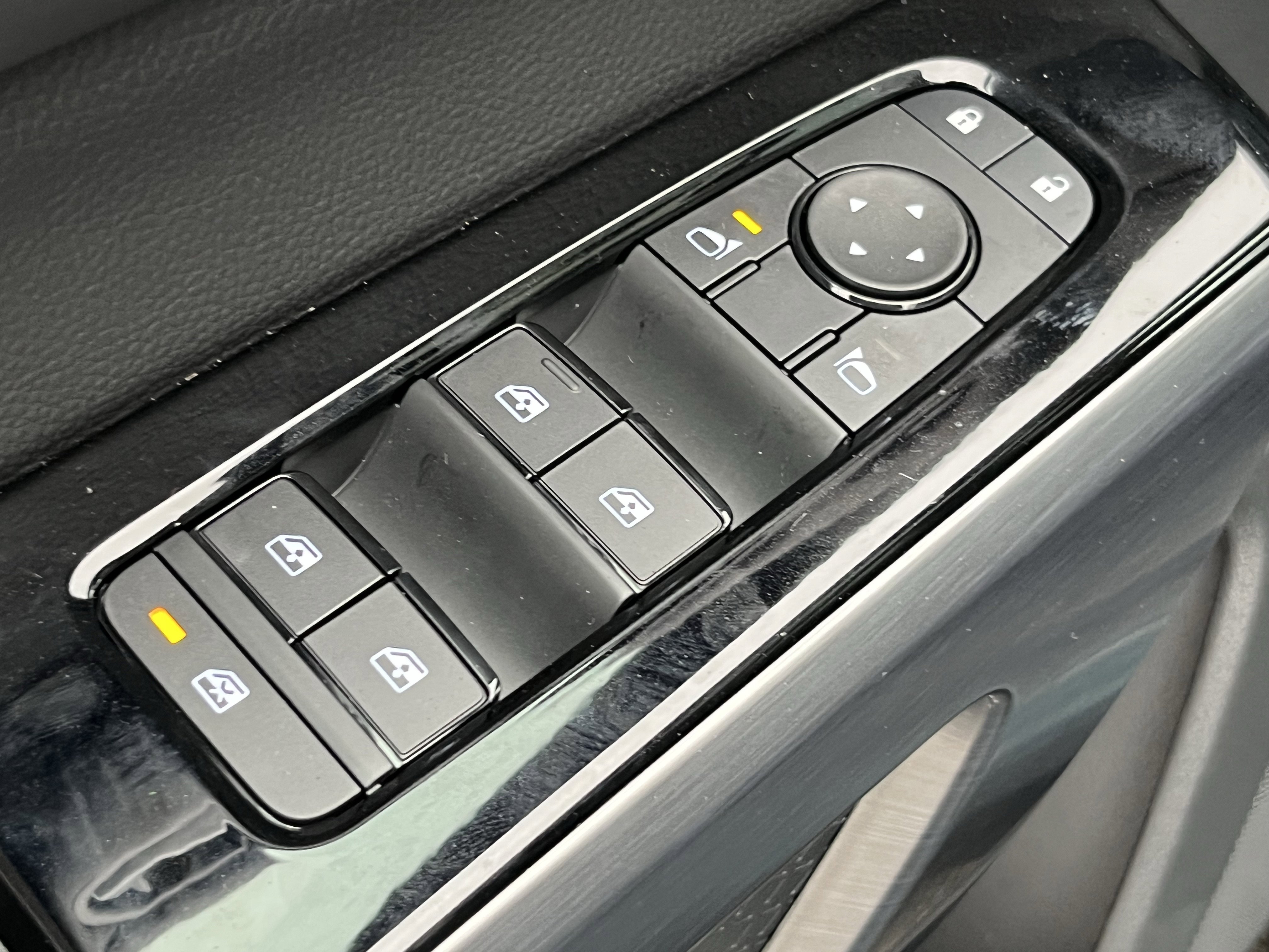 New 2026 Nissan Pathfinder SL w/ SL Premium Package image 20