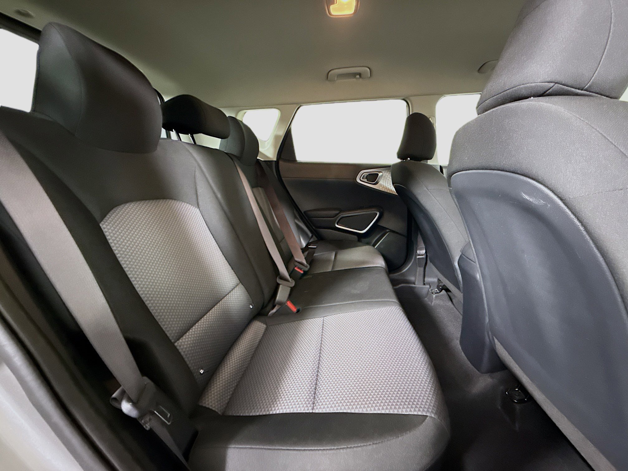 Used 2025 Kia Soul LX w/ LX Technology Package image 26