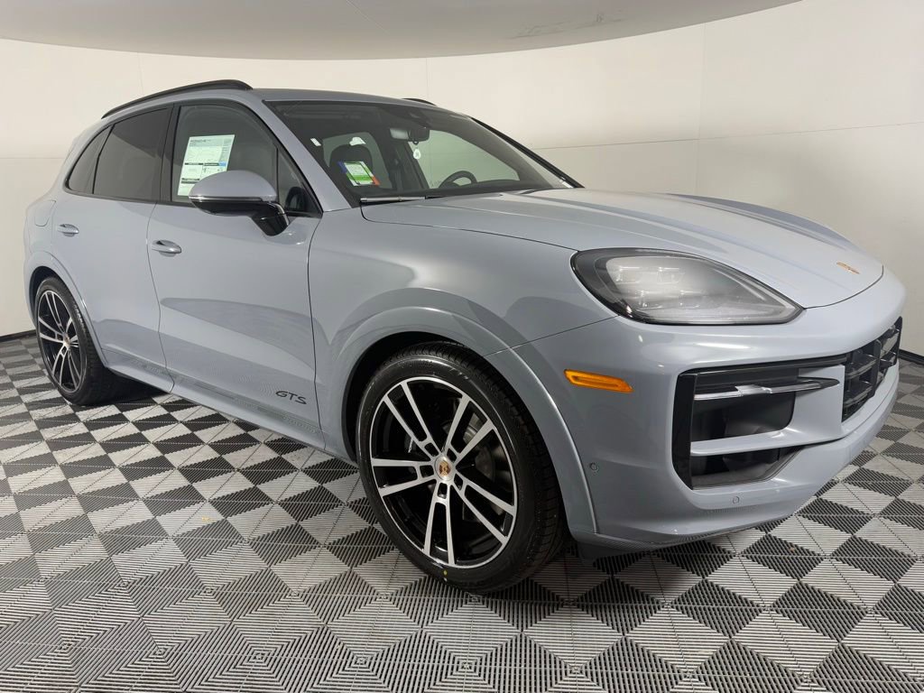 New 2026 Porsche Cayenne GTS image 9