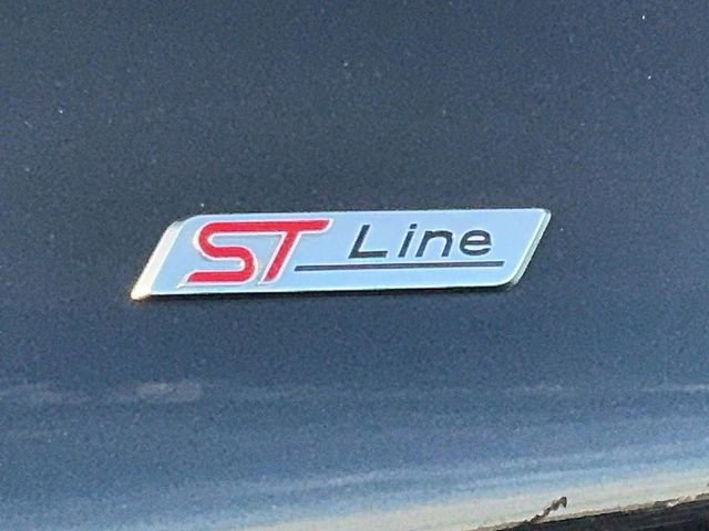 Used 2025 Ford Explorer ST-Line image 14