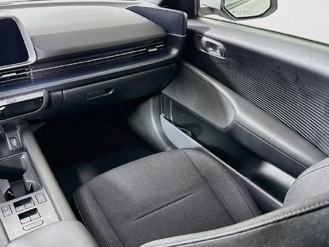 Certified 2024 Hyundai Ioniq 6 SE RWD image 24