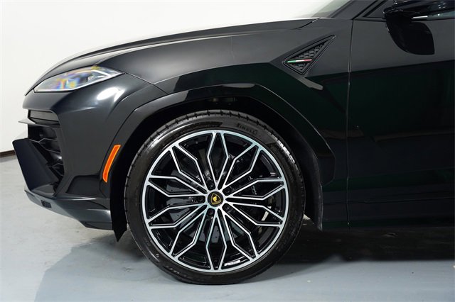 Used 2025 Lamborghini Urus SE image 24