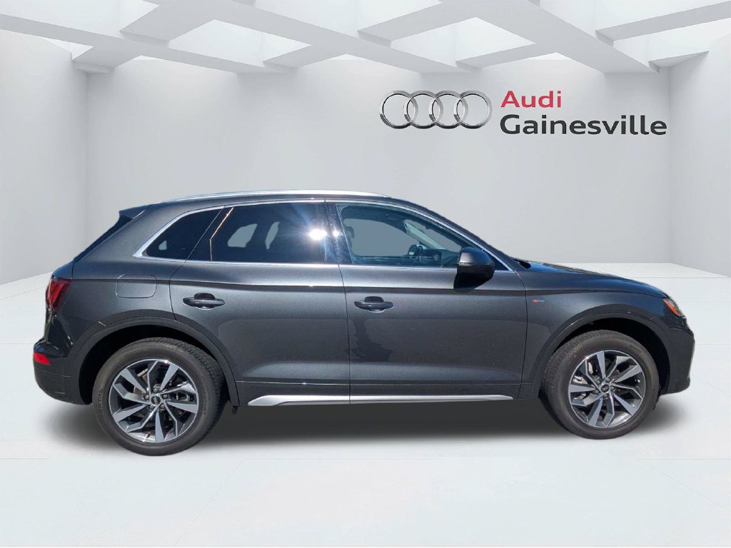 Used 2023 Audi Q5 2.0T Premium Plus w/ Premium Plus Package AWD/4WD image 2