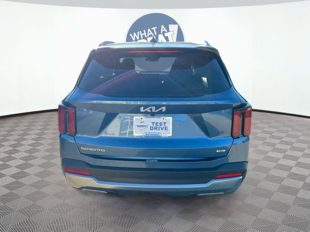 Certified 2025 Kia Sorento EX image 7