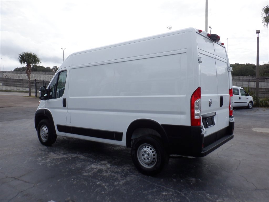 Used 2024 RAM ProMaster 1500 w/ Convenience Group image 3