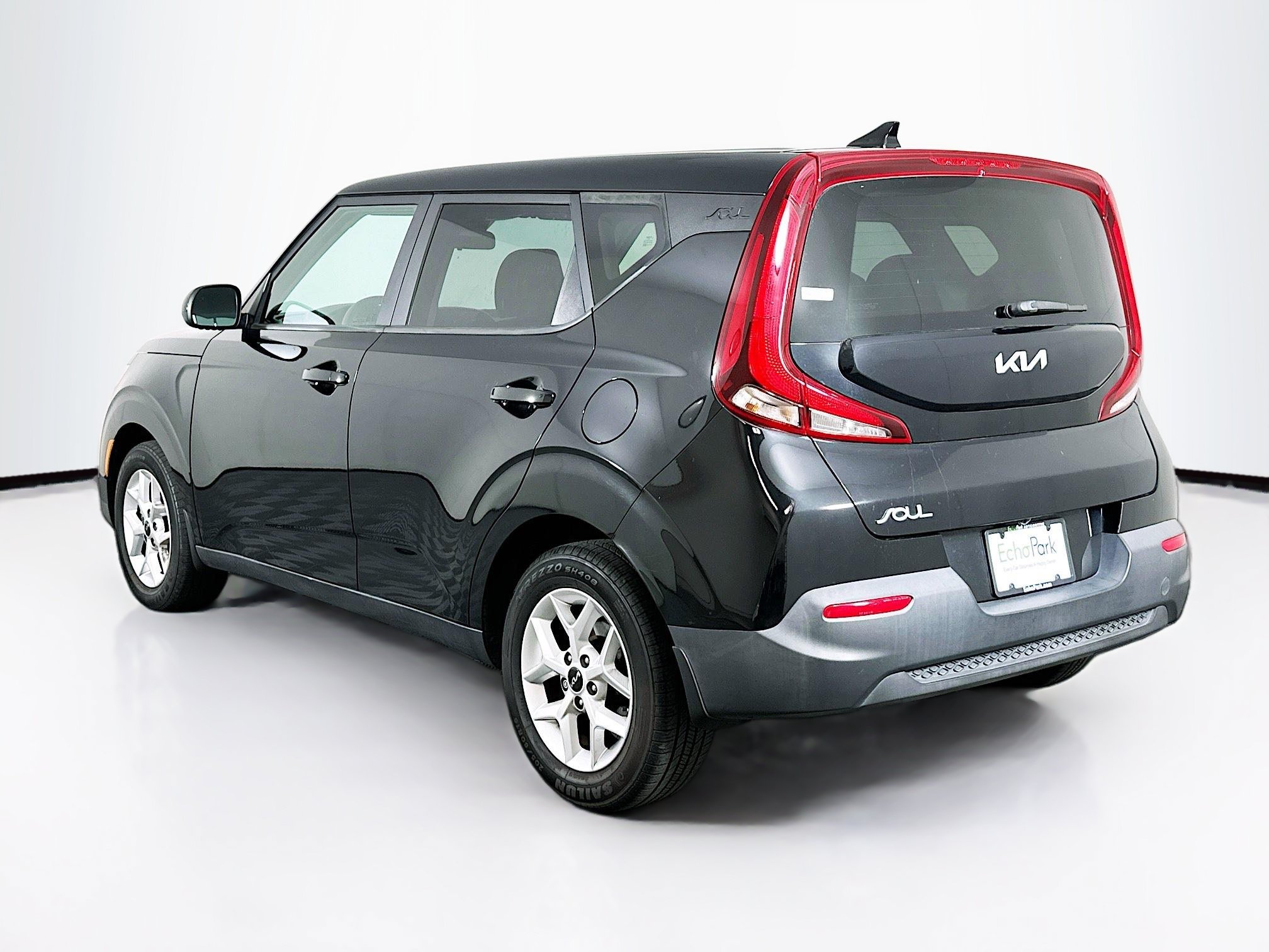Used 2022 Kia Soul LX w/ Technology Package FWD image 5