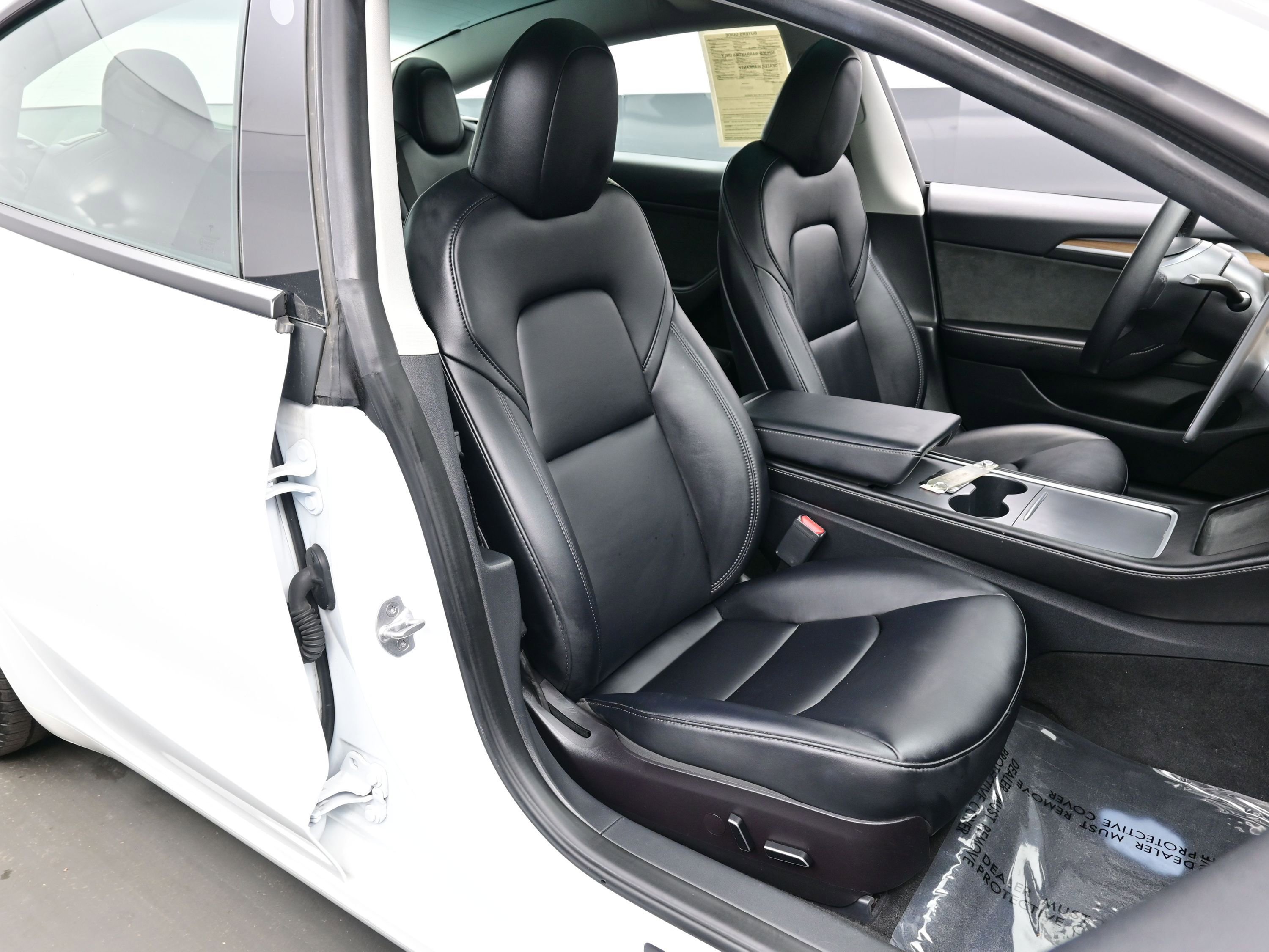 Used 2023 Tesla Model 3 Standard Range image 13