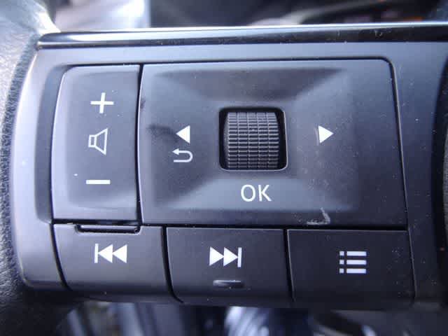 Used 2023 Nissan Rogue SV FWD image 16