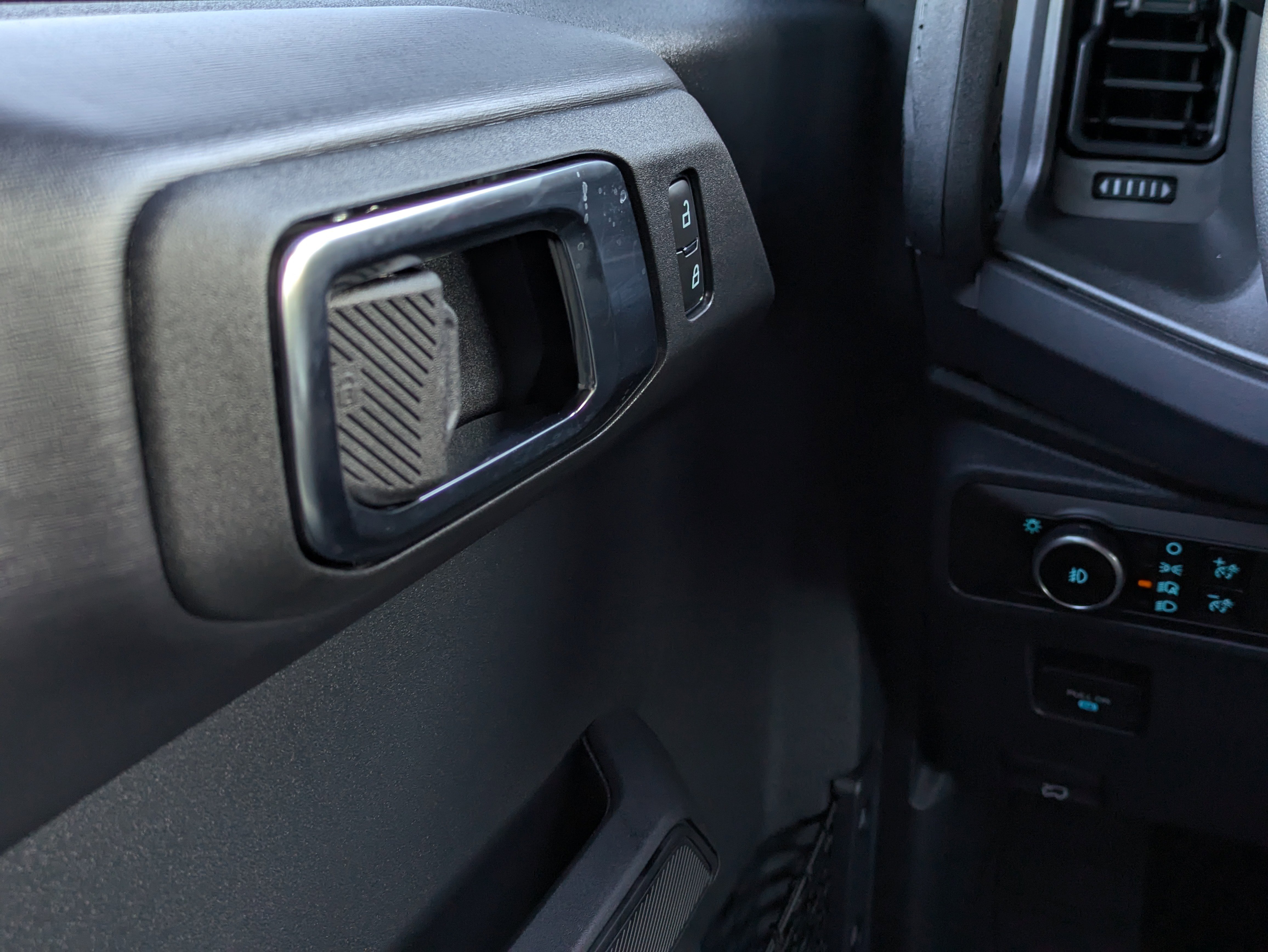 New 2025 Ford Bronco Badlands image 46