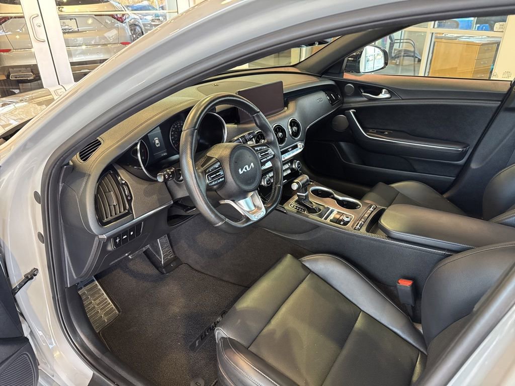 Used 2023 Kia Stinger GT-Line w/ Sun & Sound Package image 6