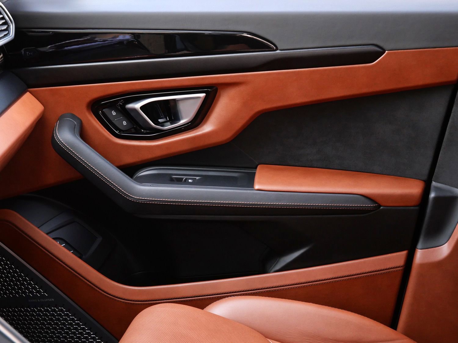 Used 2021 Lamborghini Urus image 15