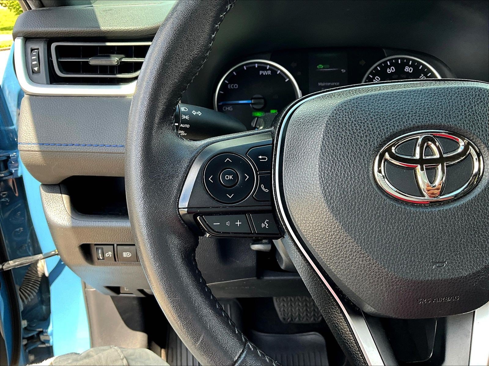 Used 2022 Toyota RAV4 SE AWD/4WD image 11