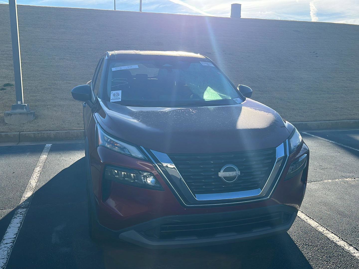 Used 2023 Nissan Rogue S image 5