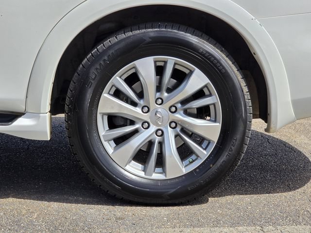 Used 2015 INFINITI QX80 4WD w/ Driver's Assistance Package image 7