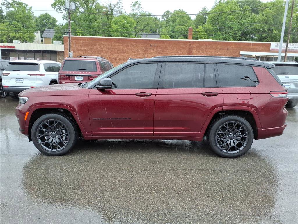 Used 2025 Jeep Grand Cherokee L Summit AWD/4WD image 7