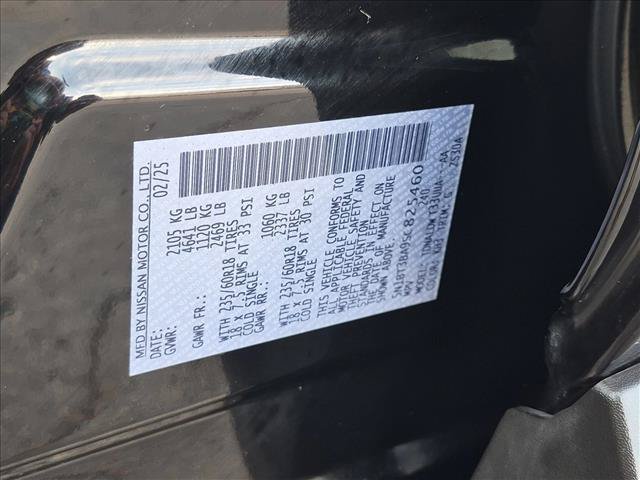 Used 2025 Nissan Rogue SV FWD image 24