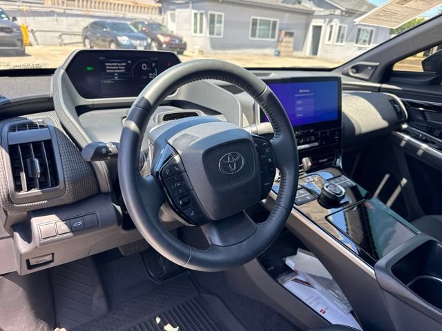 Used 2024 Toyota bZ4X FWD image 16